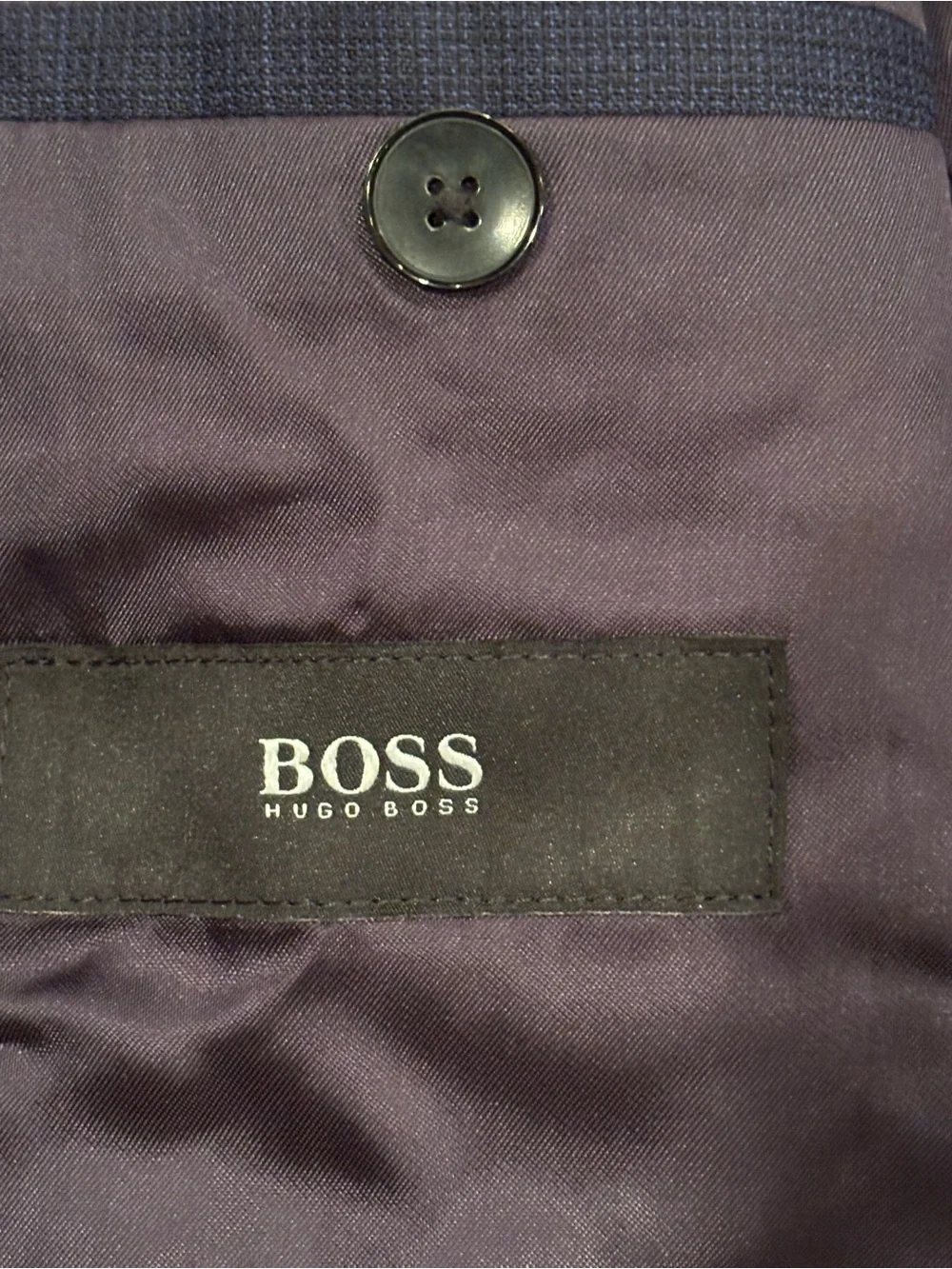 Hugo Boss elegant navy